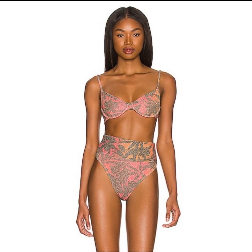 Beach Riot Hibiscus Shine Bathing suit